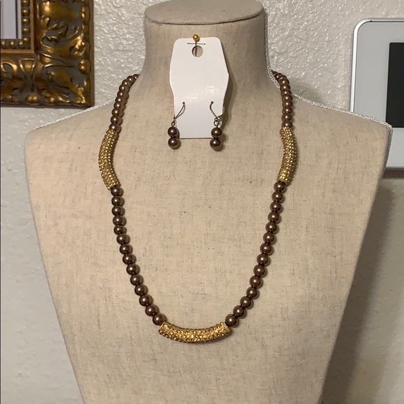 Necklace Set - Picture 1 of 3